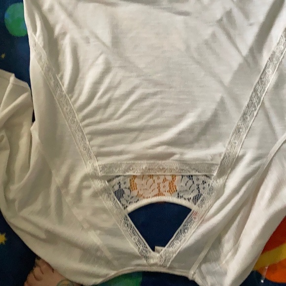 Lace blouse - Picture 3 of 3